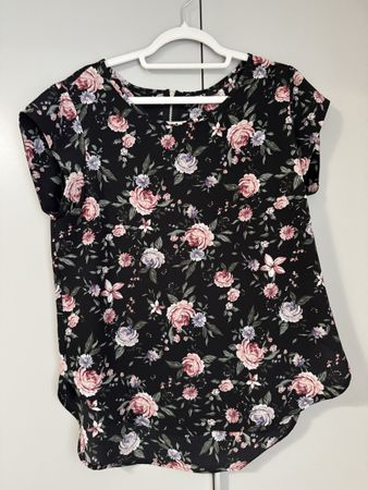 Only Bluse mit Blumenmuster, Gr. 40, ideal für Frühling!