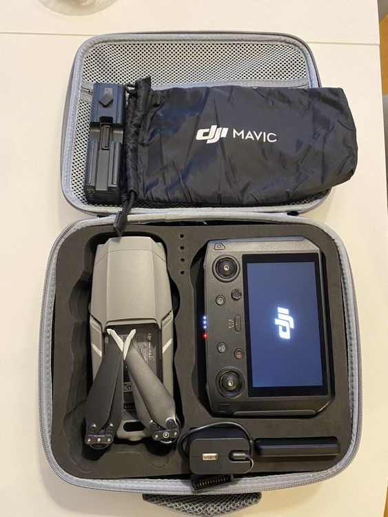Annonce occasions - Vends drone DJI Mavic 3 (La version qui à les 2