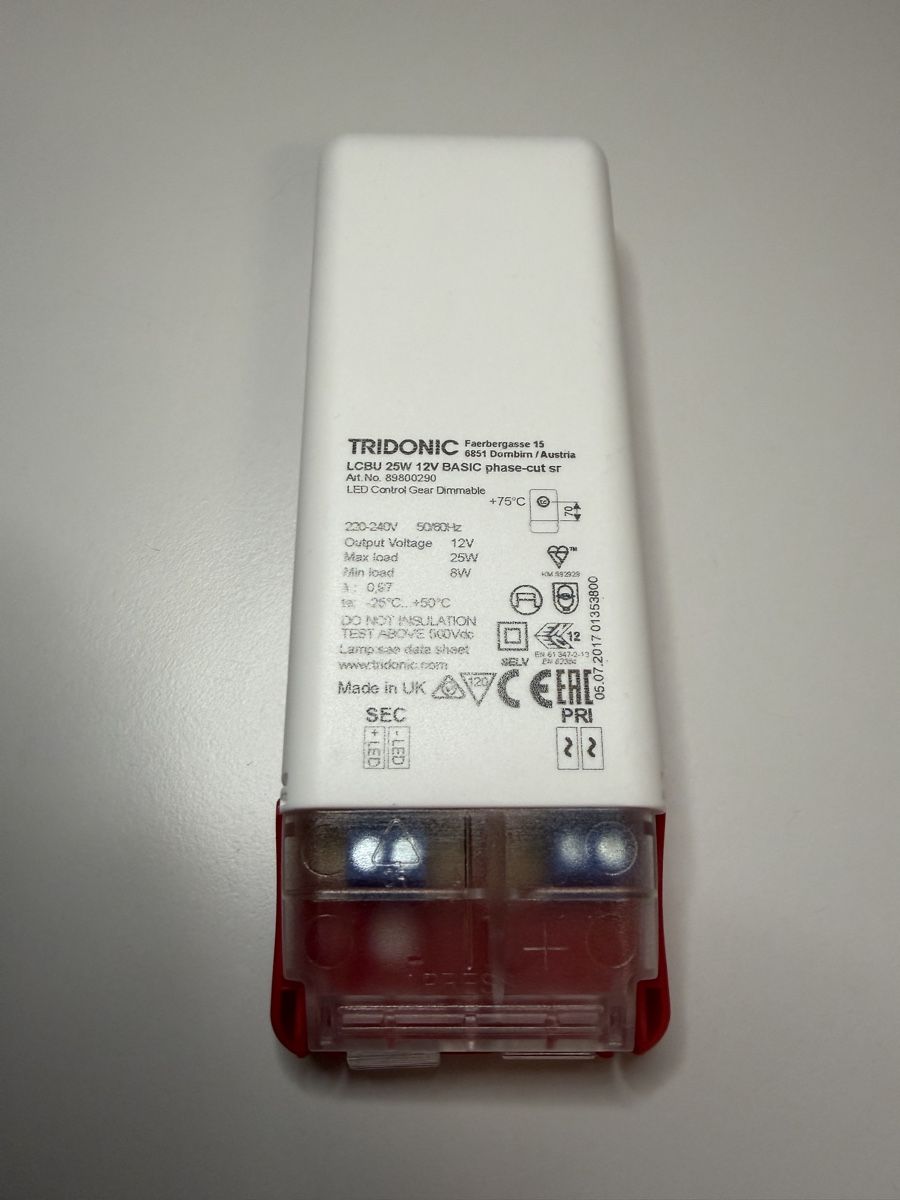 Componenti elettronici: Tridonic LCB 25W 12V BASIC LED Trafo - Top Zustand! – Nuovo (secondo la descrizione) da steffisburg venduto da releve