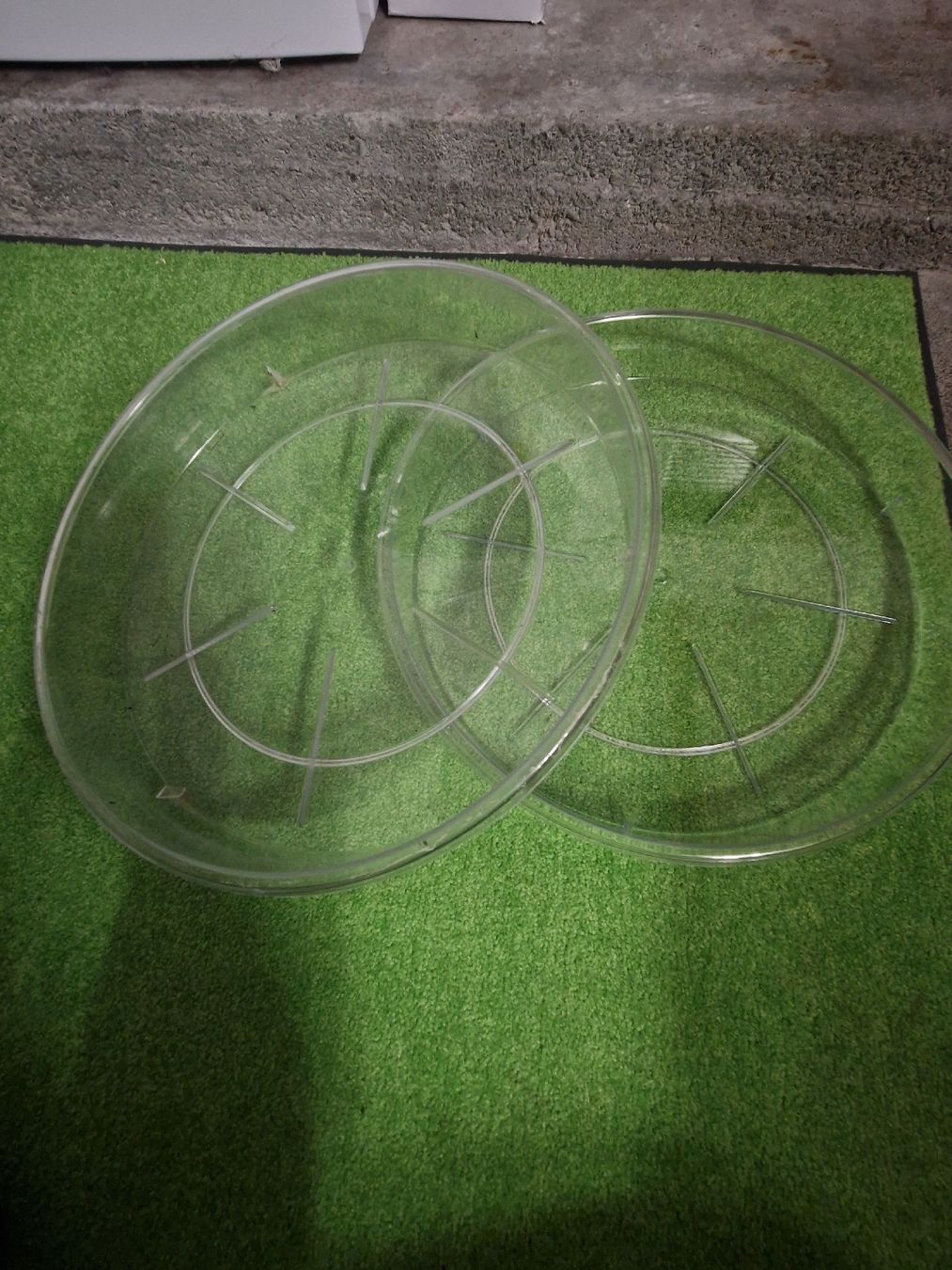 Sottobicchieri: 2x transparente Pflanzuntersetzer, Ø 40cm – Usato da Weggis venduto da Oswadan
