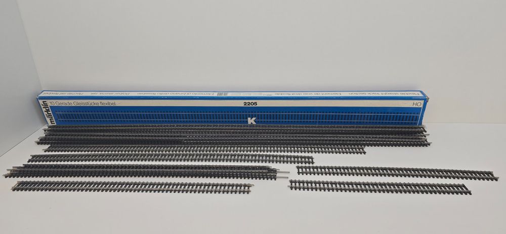 Märklin HO K-Gleis 2205 (Gebraucht) in Brislach für CHF 40.3 – mit ...