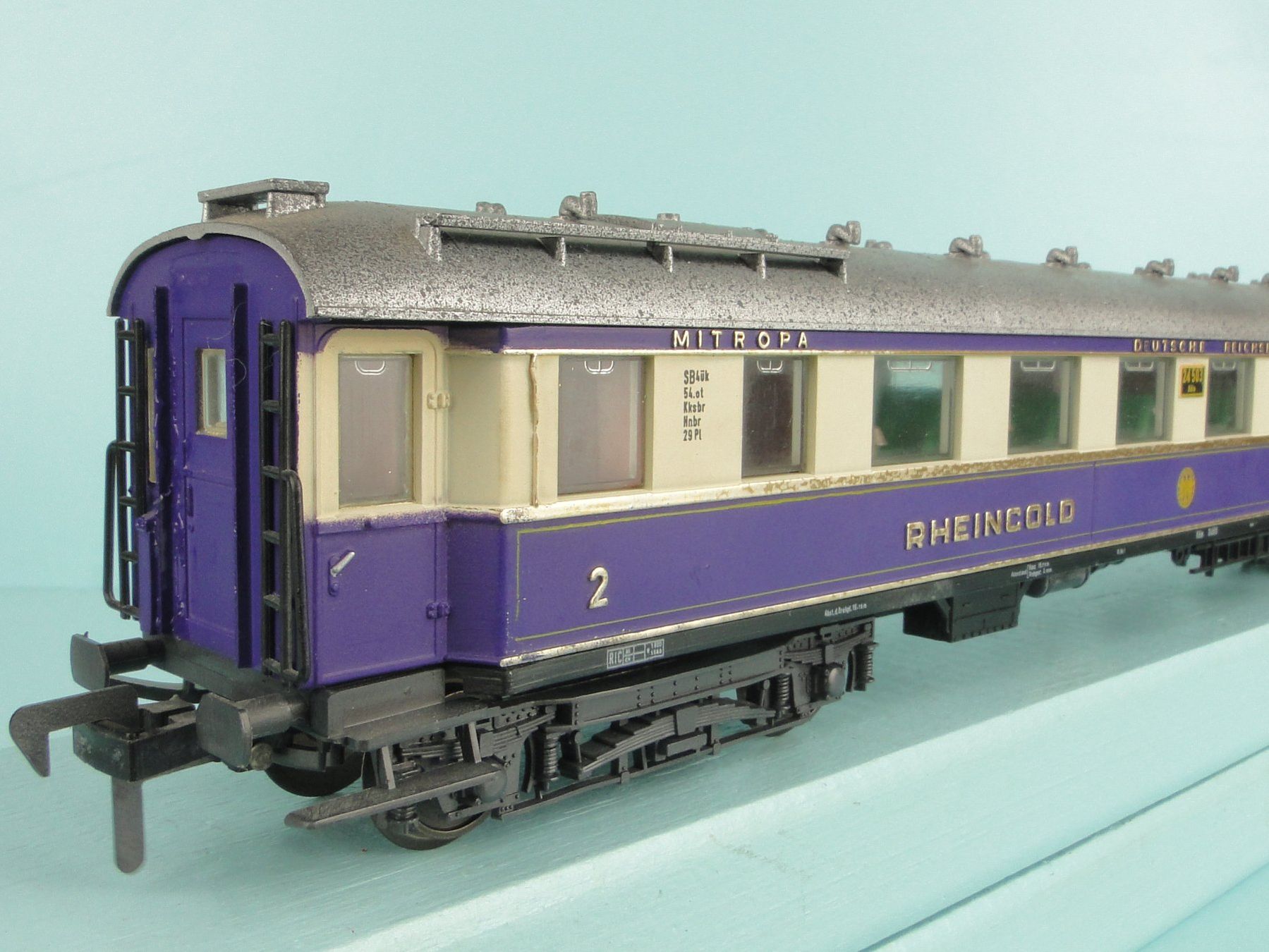 Liliput Modelleisenbahnen: Liliput/Fleischmann 825 00 Rheingold 2 Kl. – Gebraucht aus Bülach von cann11 5