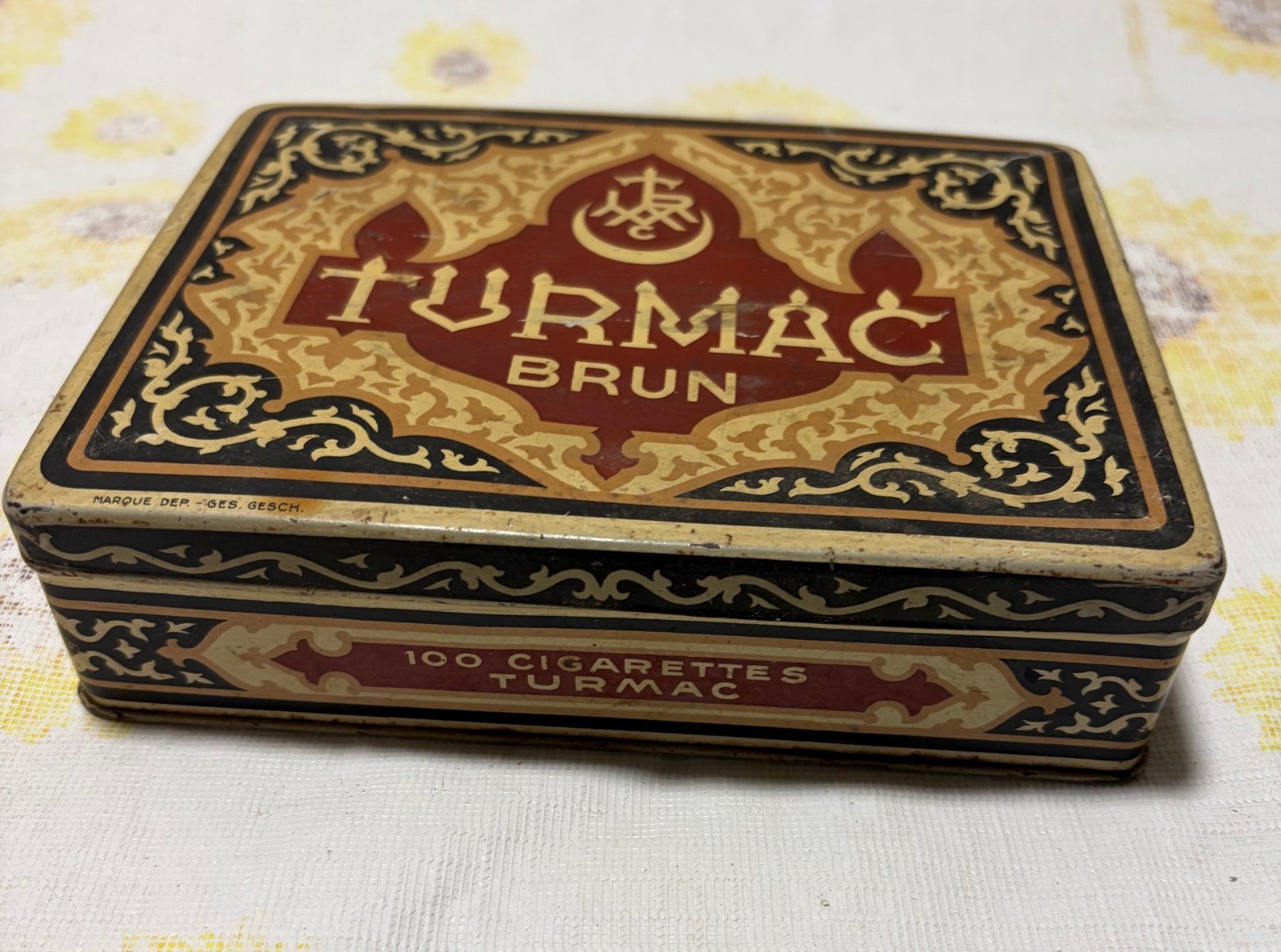 Tutte le decorazioni: Blechdose Turmac Brun + Blechdose Kaffee Merkur – Usato da Aarwangen venduto da concorde58