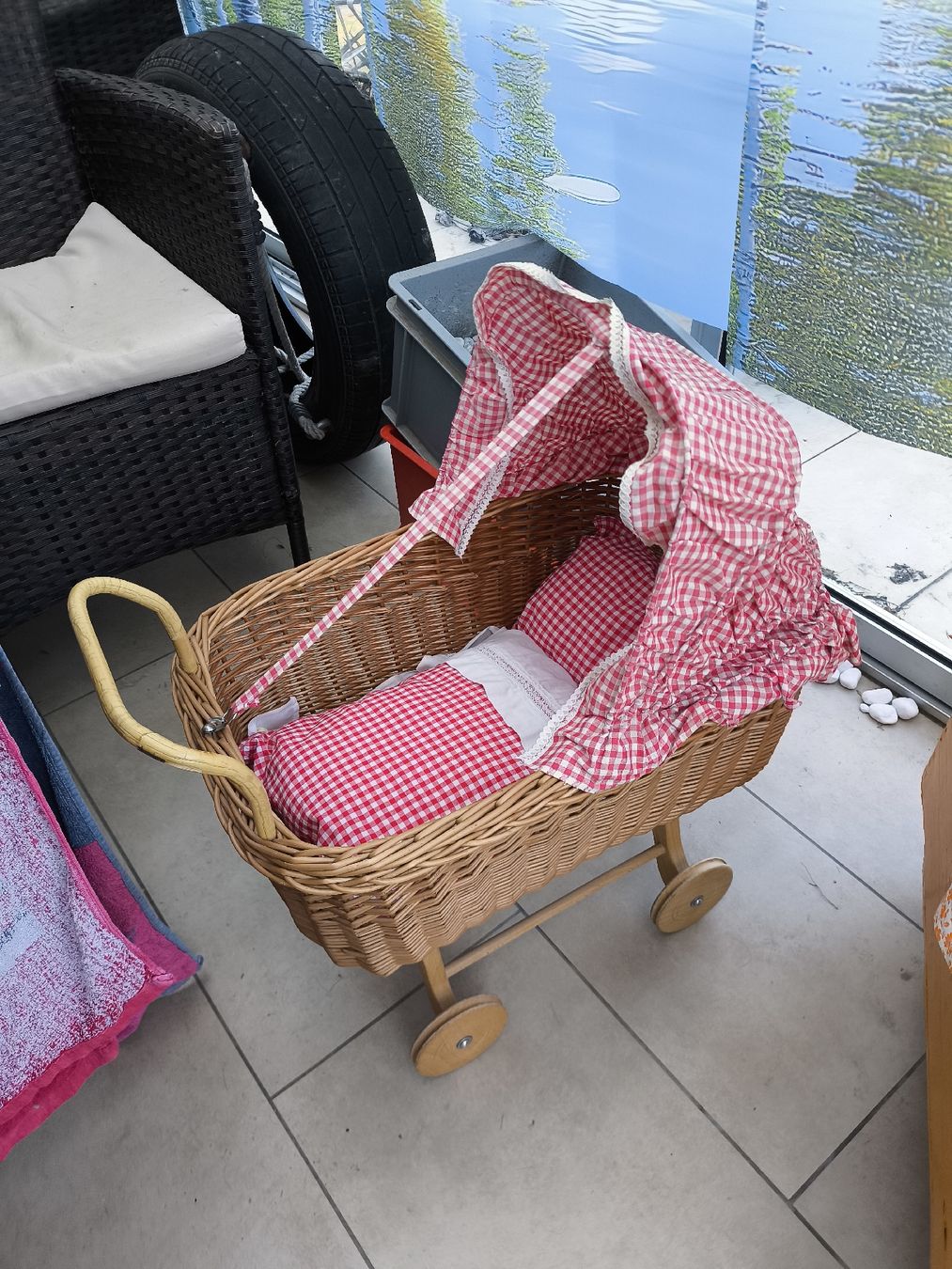 Carrozzine per bambole: Puppenwagen geflochten – Usato da Gipf-Oberfrick venduto da hituliina 1