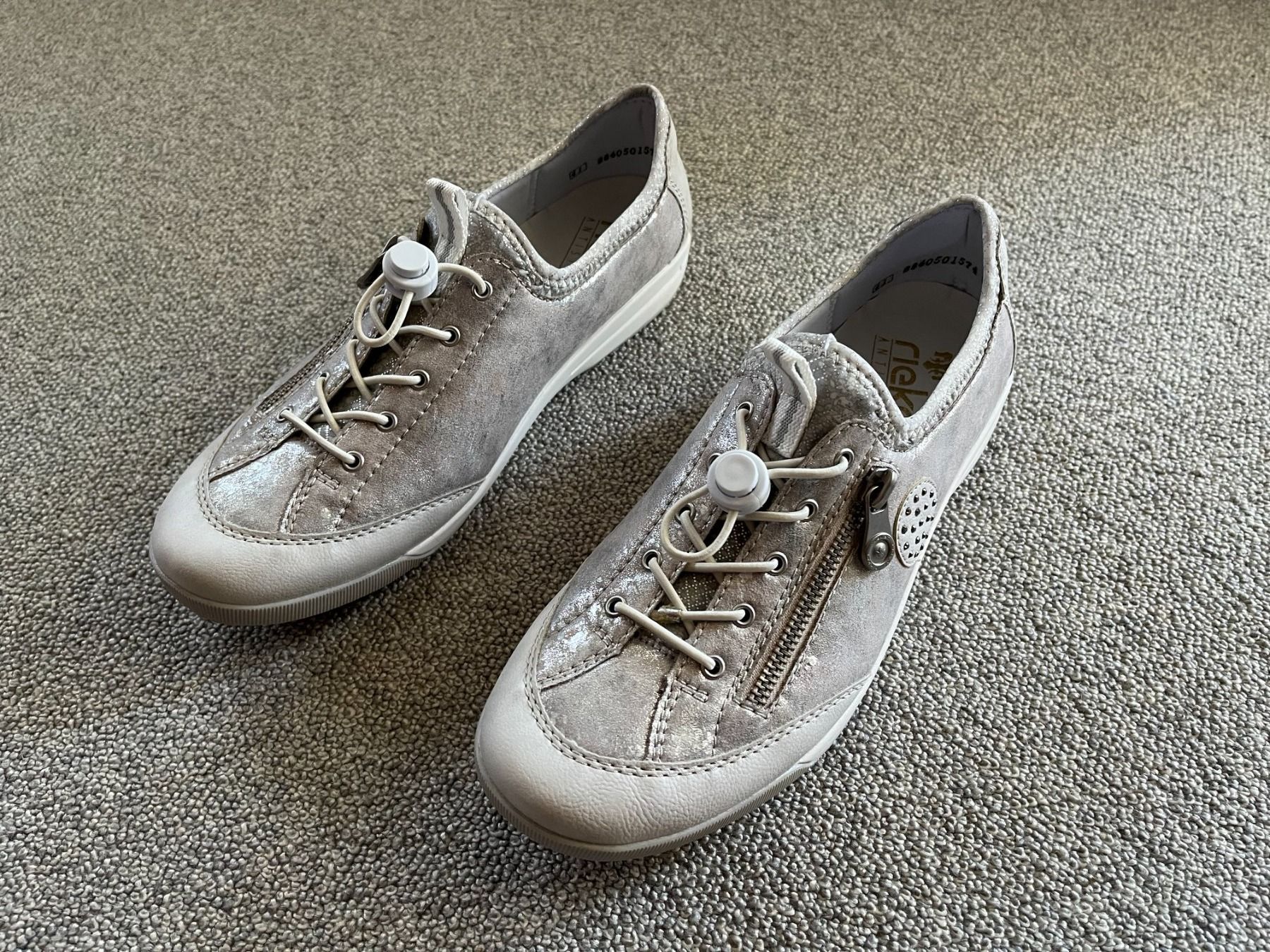 Rieker Scarpe da donna: Rieker Halbschuhe Gr 41 – Nuovo (secondo la descrizione) da Kleindöttingen venduto da nev_tn7c