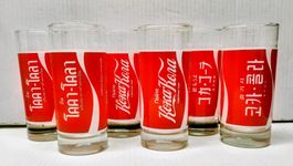 6 alte Coca-Cola Gläser mit fremden Schriftzügen