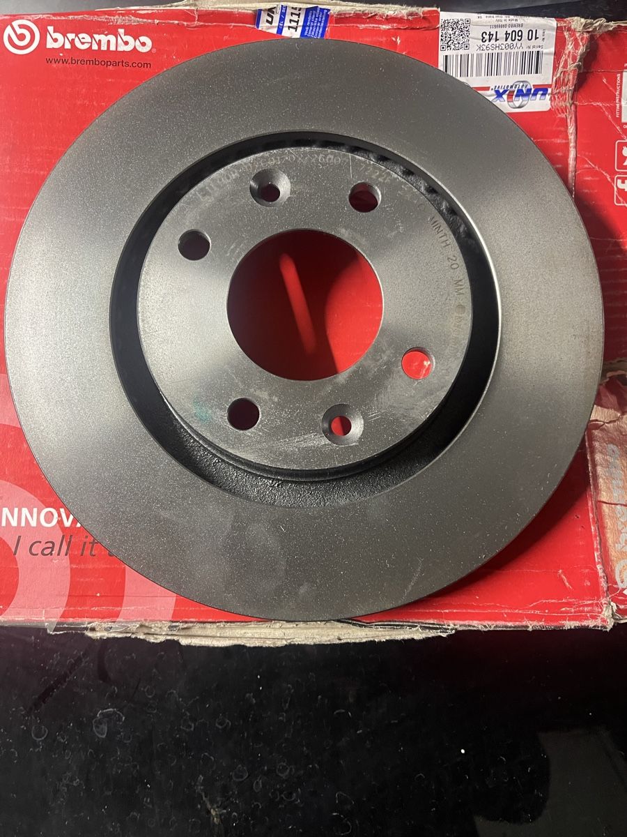 Brembo Tutti pezzi di ricambio auto: Brembo Bremsescheibe + Bremsbeläge – Nuovo (secondo la descrizione) da Fislisbach venduto da Brandopfer810