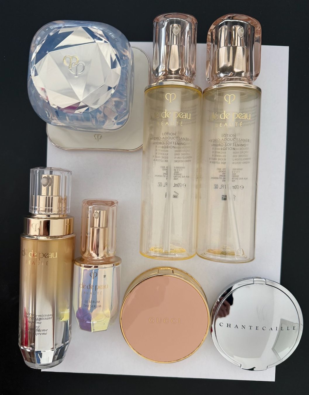 Gucci Make-up: Clé de Peau / Gucci / Chantecaille – Usato da Zürich venduto da ReStyle.