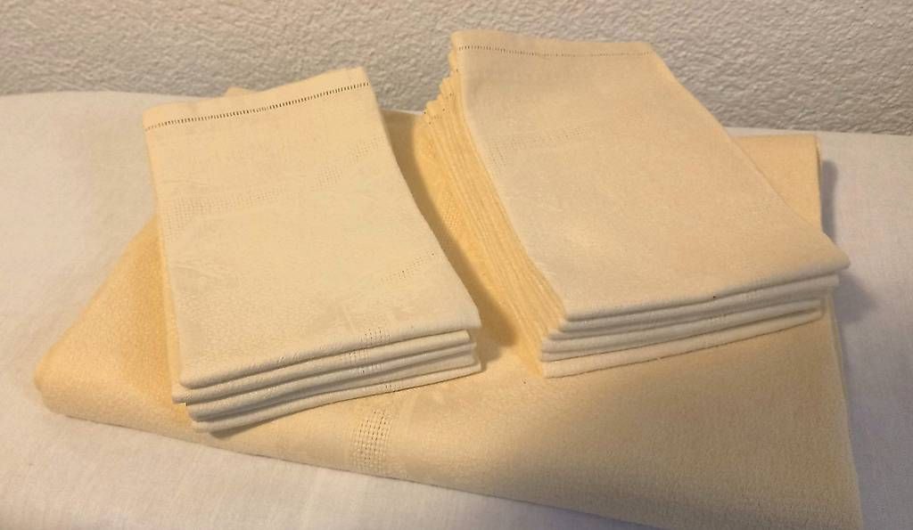 Autre linge de table: Nappe + serviettes – D'occasion à Bouveret par sweety113