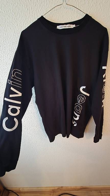 Pulls & Sweat-shirts: Calvin Klein pull – Neuf avec emballage d'origine à Muraz (Collombey) par Kiriwi 1