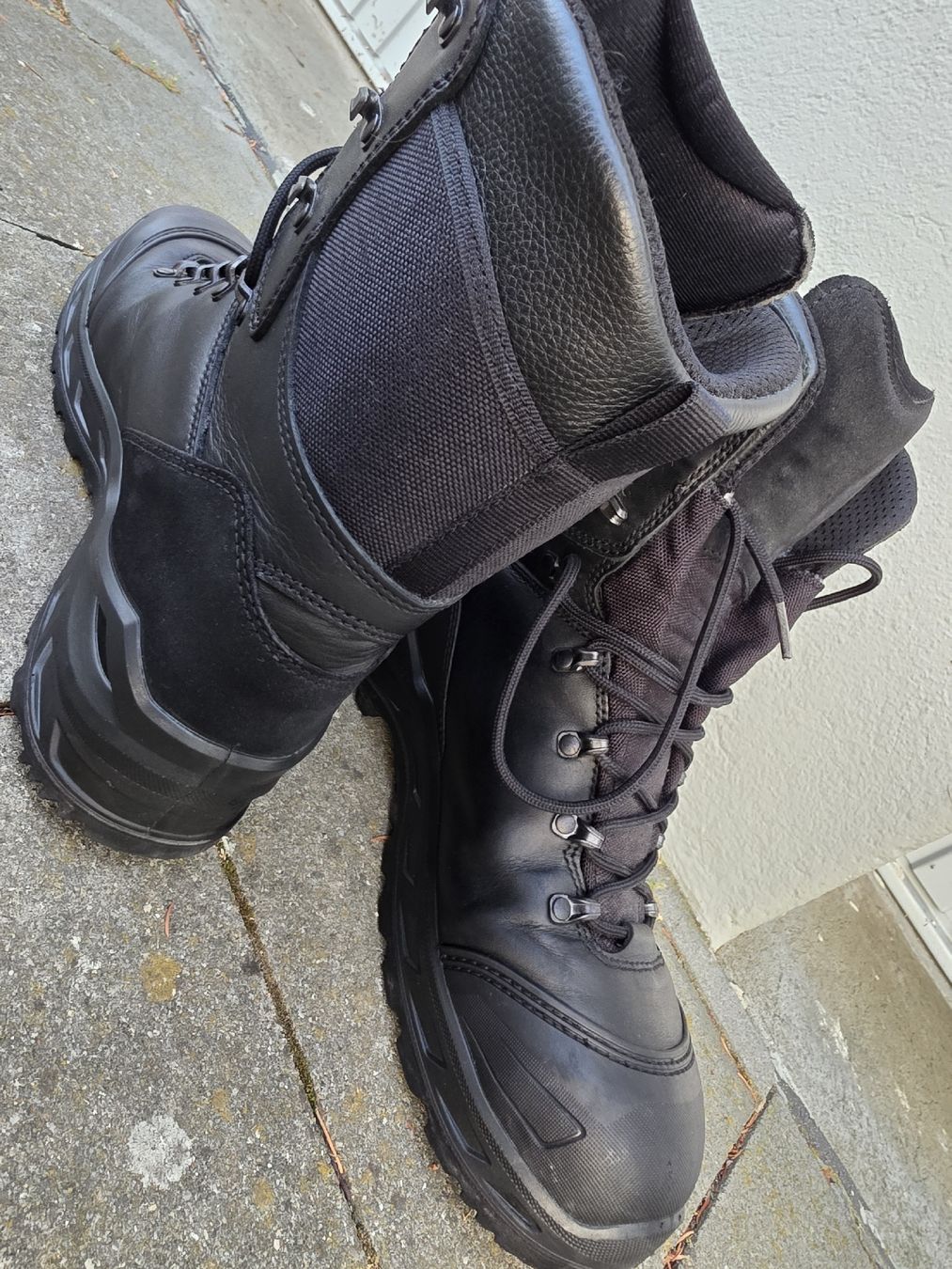 Lowa Scarpe da uomo: Lowa Seeker 2 GTX High 43 schwarz – Usato da Mittelhäusern venduto da krasty02 1