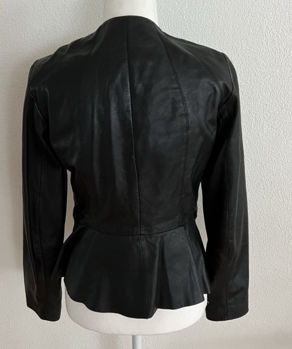 Mango Giacche: Elegant Black Leather Jacket - Mango 36 – Usato da Zürich venduto da kleinesgrau 1