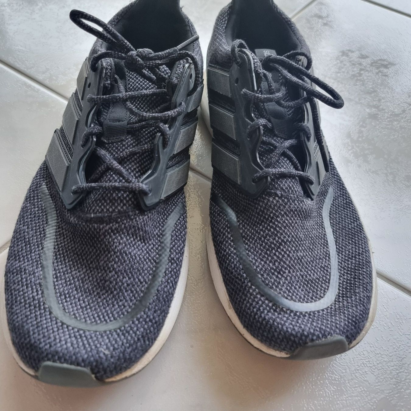 Adidas Scarpe da uomo: Adidas Turnschuhe Gr. 45 1/3 – Usato da Arth venduto da Africa44 3