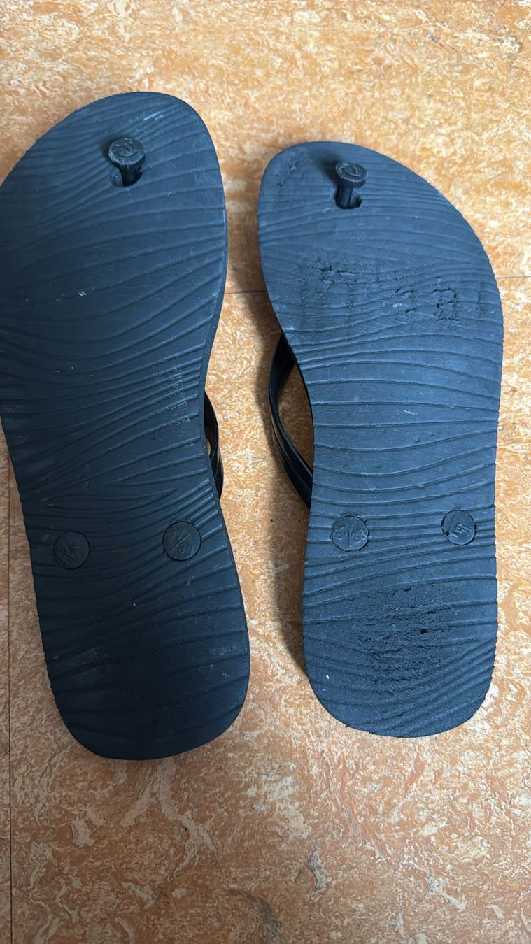 Herrenschuhe: Badeschuhe – Gebraucht aus Flawil von Stella_3 4