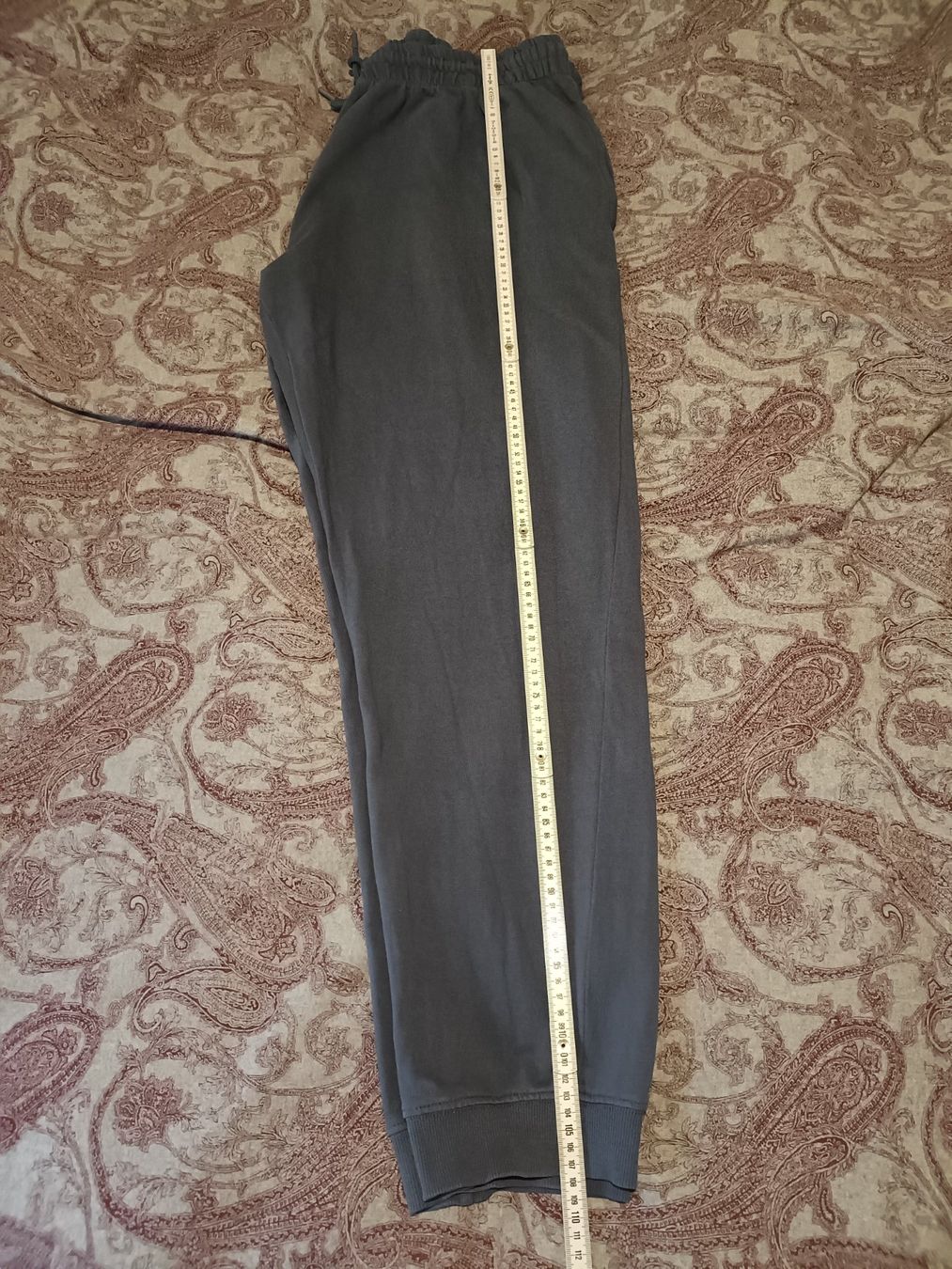 Pantaloni: pantalon de training (peu utilisé) – Usato da Sion venduto da dav_96jh 3