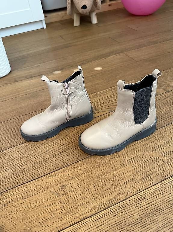 Scarpe per ragazze: Lederstiefelette Grösse 30 – Usato da Mülligen venduto da and_djv9