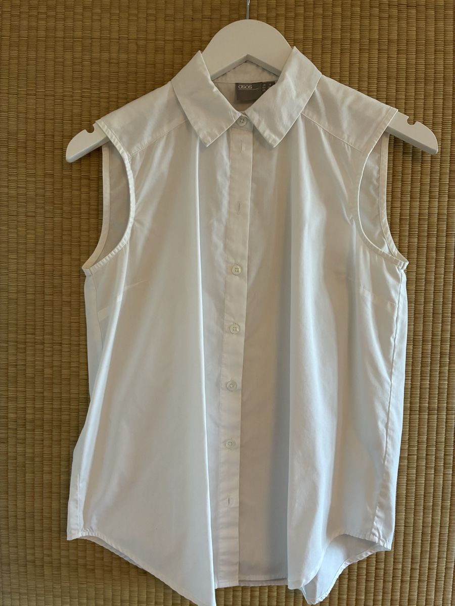 Asos Blusen: Ärmellose Bluse ASOS weiss Grösse 36 – Gebraucht aus Romanshorn von phe_qs2q