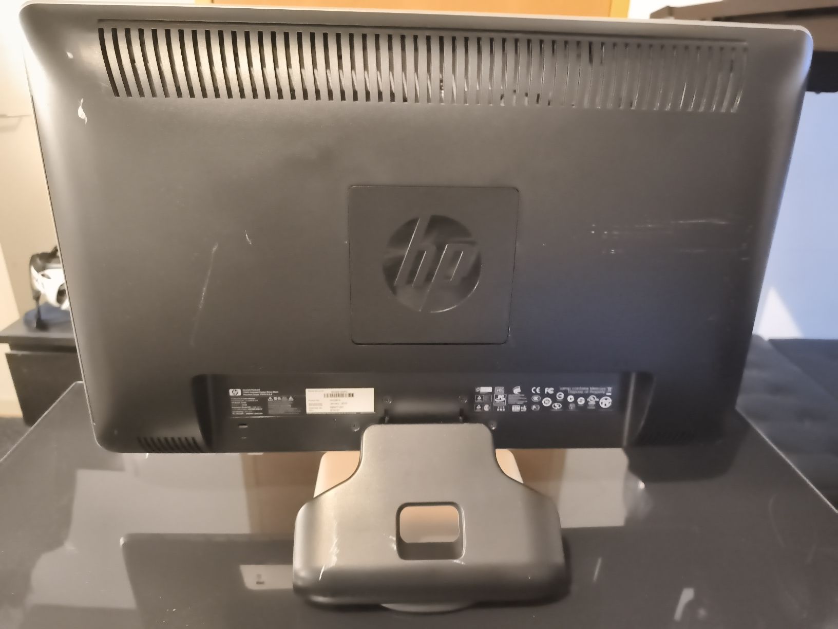 Hewlett Packard Monitore: 23 Zoll HP Bildschirm – Gebraucht aus Zürich von watchshot 2
