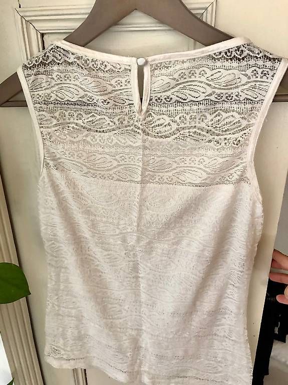 Tops: Schulterfreies Top mit Spitze, weiss – D'occasion à Zürich par lino07 1