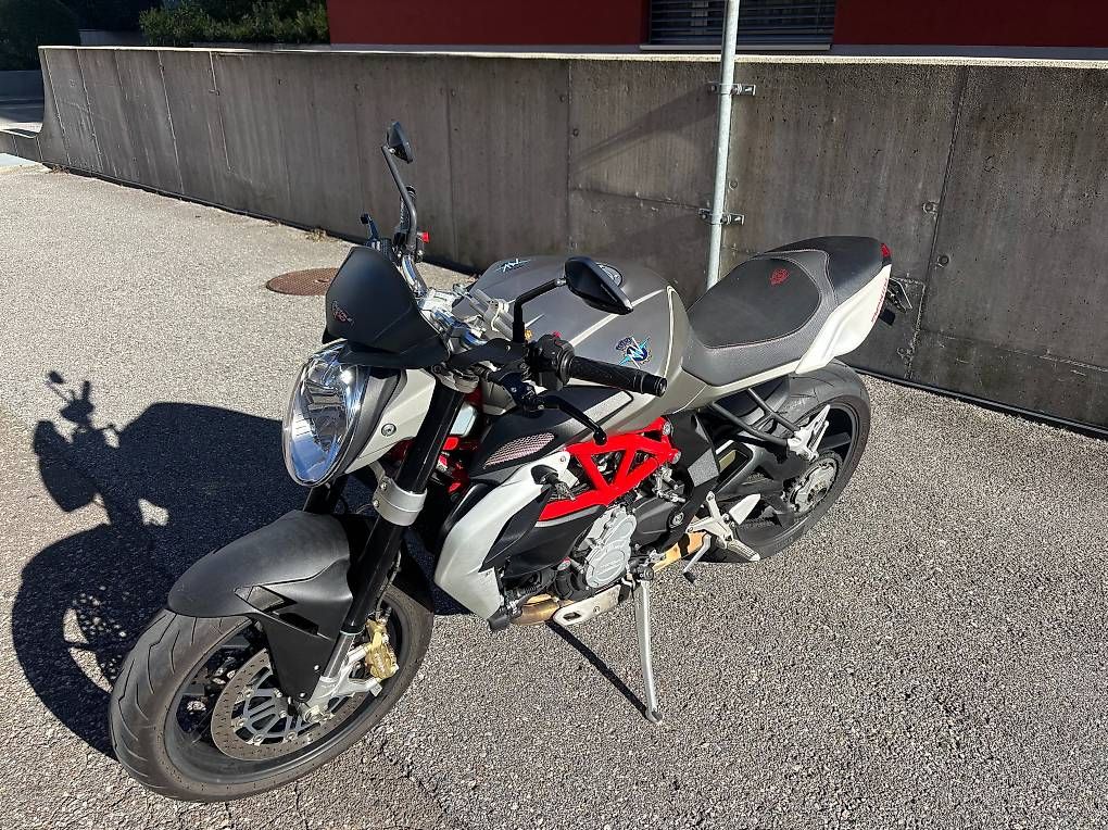 MV Agusta Route: MV Agusta Brutale 800 – D'occasion à Lugano par giuse.20