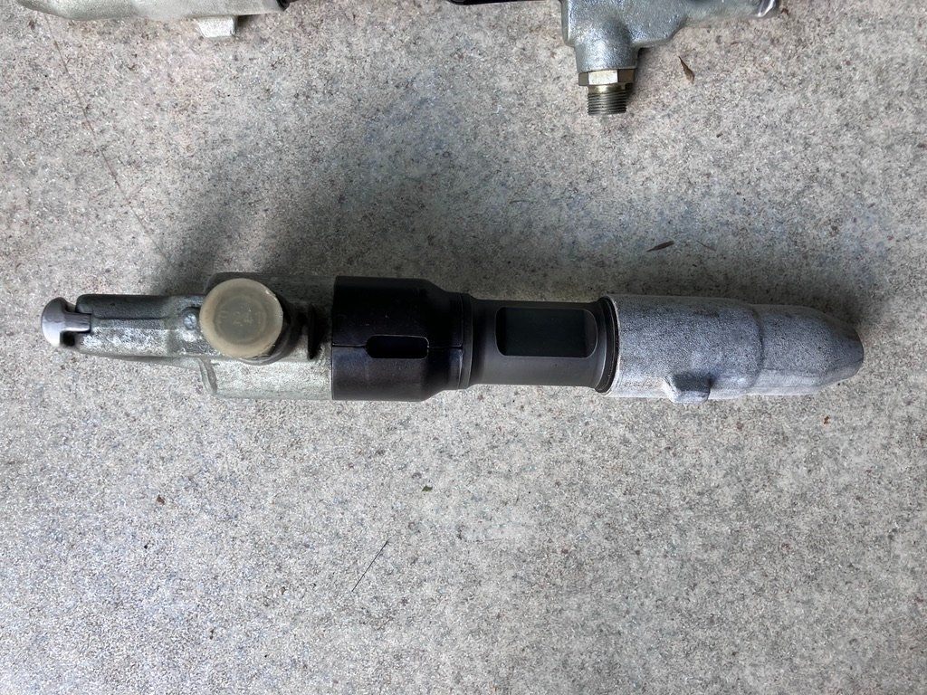 Armée suisse Tous les outils: 2 Stk. Abbauhammer / Spitzhammer A7 Presslufthammer Armee – D'occasion à Fislisbach par Promo 4