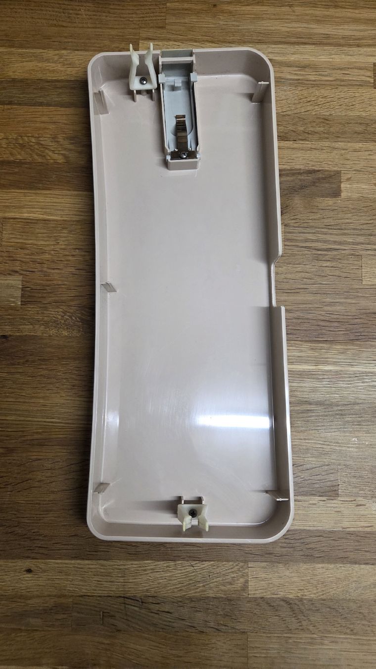 Geberit WC: Geberit Spülkastendeckel Baige – Usato da Dornach venduto da Ihsan2 1