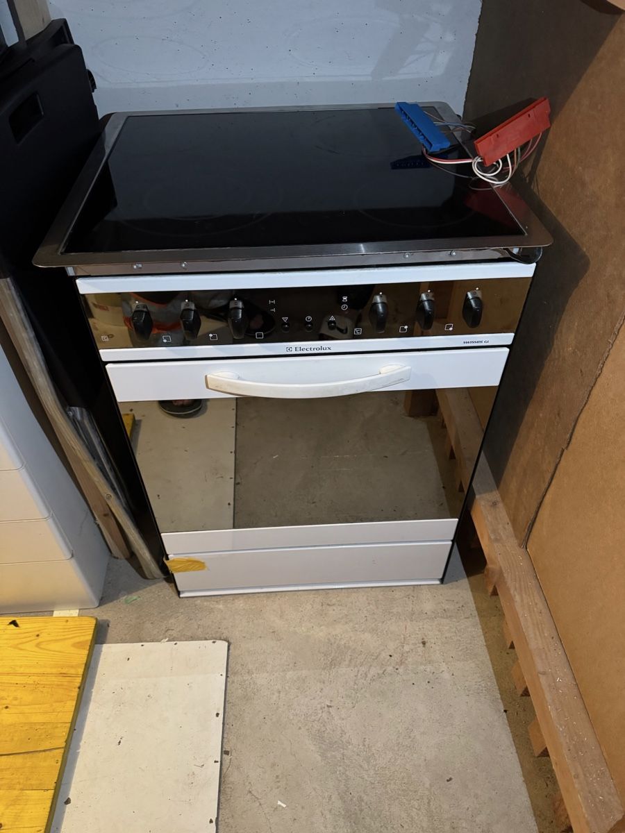 Elettrodomestici da cucina: Backofen mit Herdplatte gebraucht – Difettoso da Winterthur venduto da sa78 4