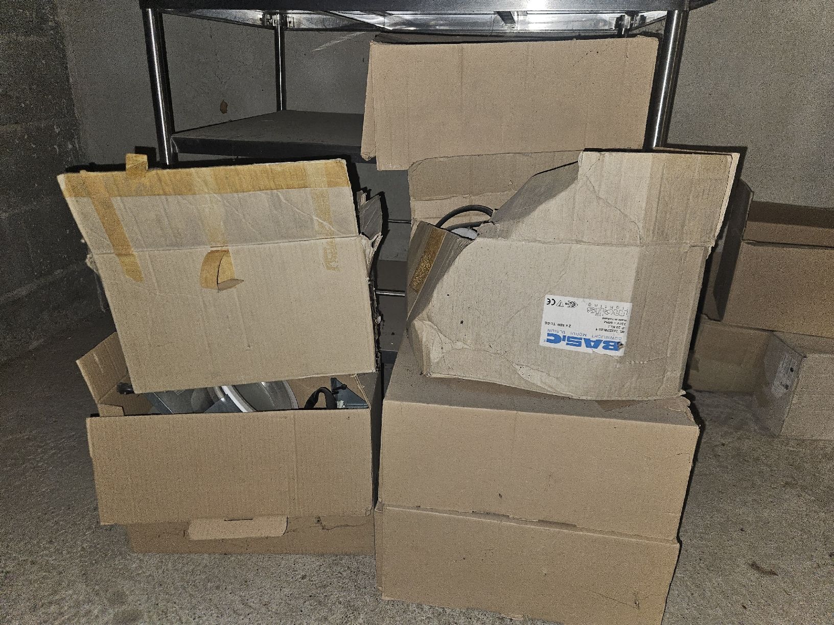 Lampadari & plafoniere: Lot de spots encastrés divers  – Usato da Berolle venduto da ford8830 3