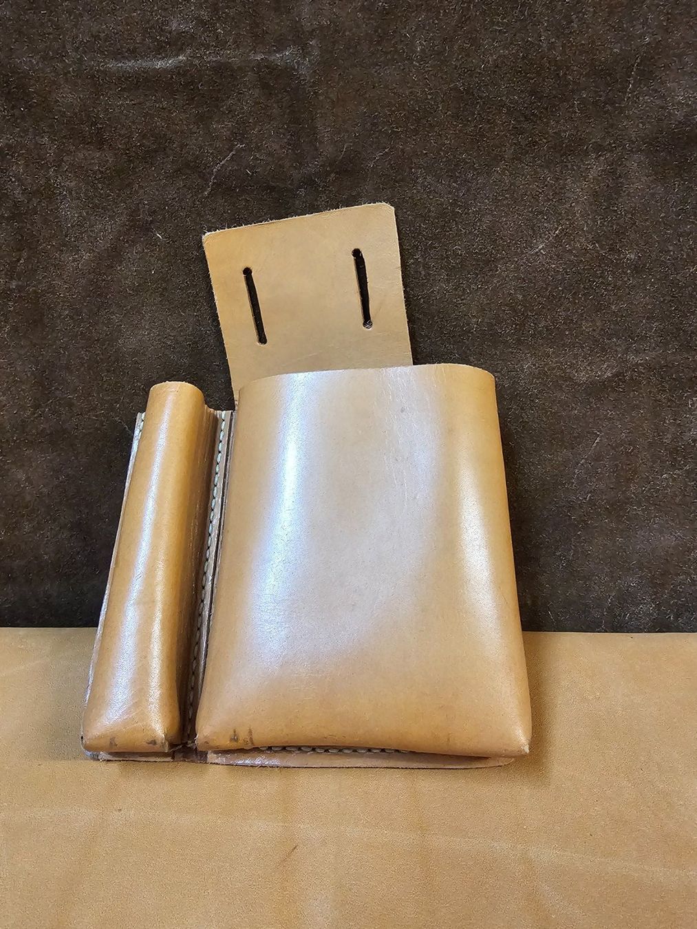 Supporti a parete: Kleiner Lederwerkzeughalter, Nagelhalter – Nuovo (secondo la descrizione) da Sins venduto da sagitarius58