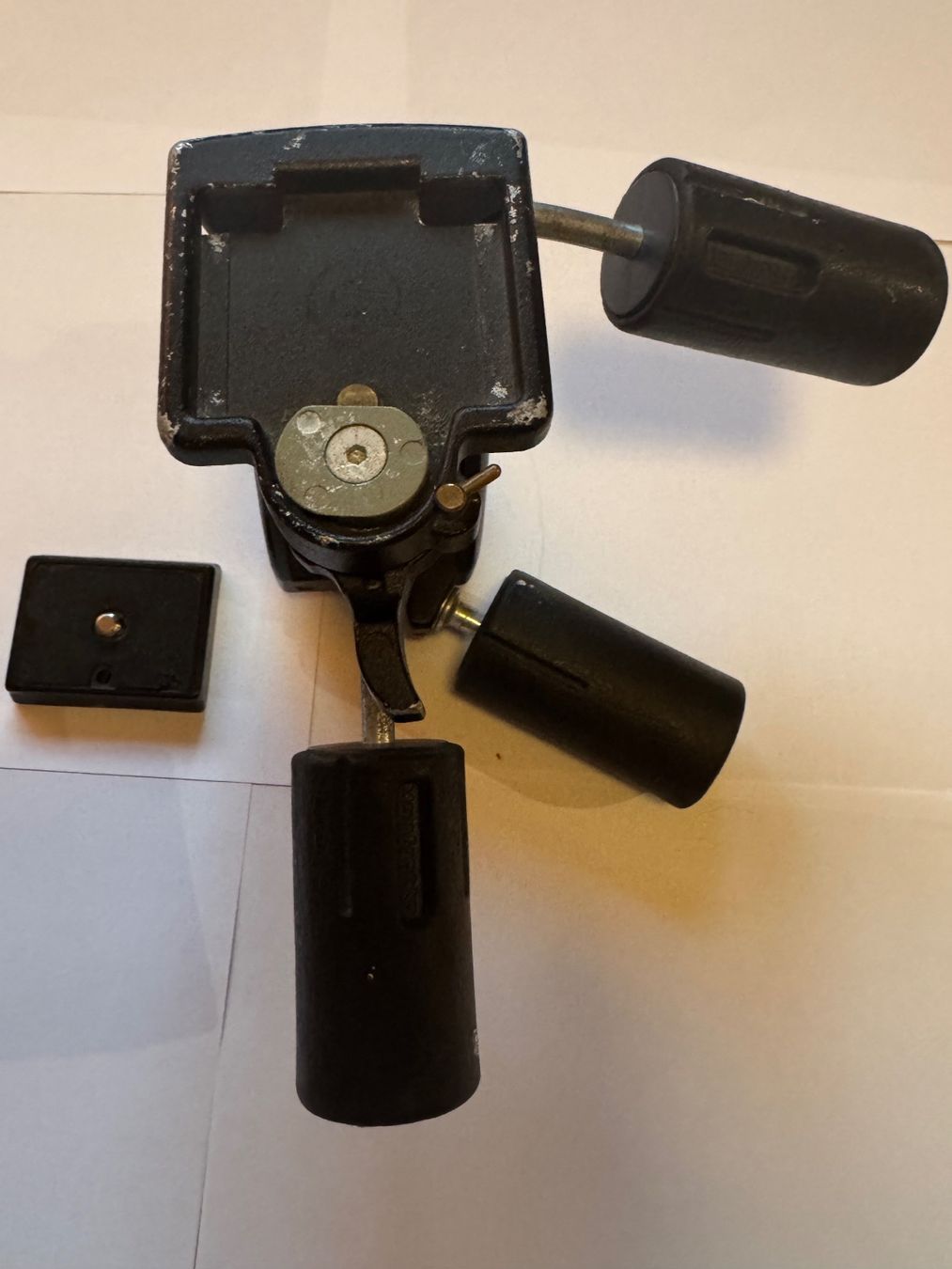Manfrotto Treppiedi & Teste: Stativkopf Manfrotto141 RC – Usato da Fahrni b. Thun venduto da fothomas 1
