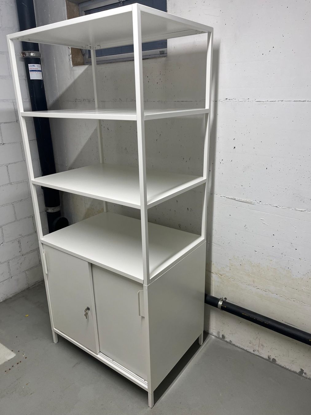 Ikea Schränke: Kleiner Metallschrank – Gebraucht aus Leuggern von Yzerman2 1