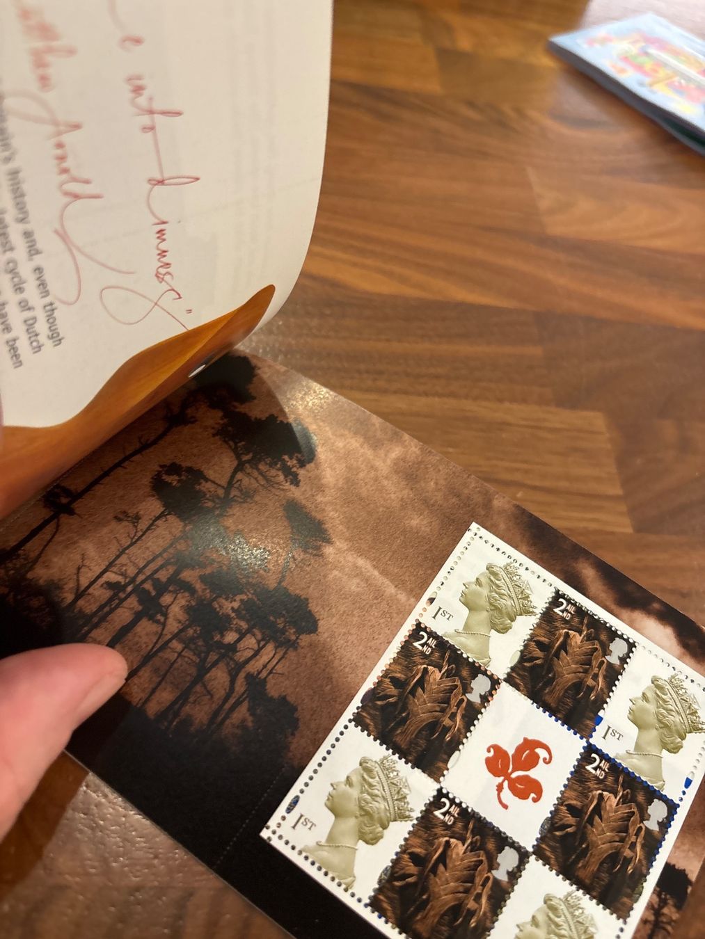 Tous les timbres: Royal Mail Millennium Briefmarken Bäume 2000 – Neuf avec emballage d'origine à Zürich par engebrunau 5