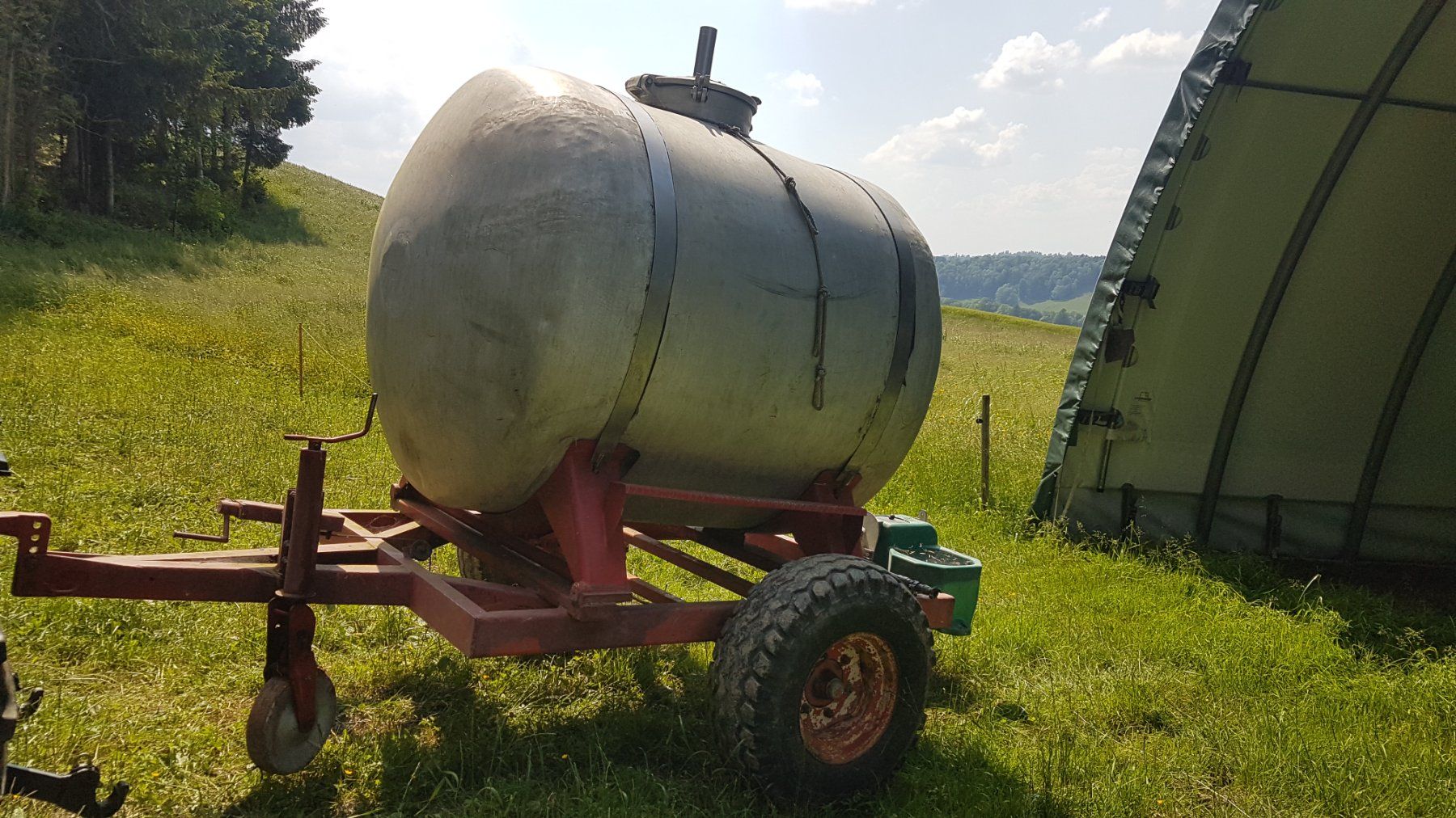 Abbeveratoi e trogoli: Tränkefass ab 1Fr. – Usato da Wasen im Emmental venduto da Ernst086 1