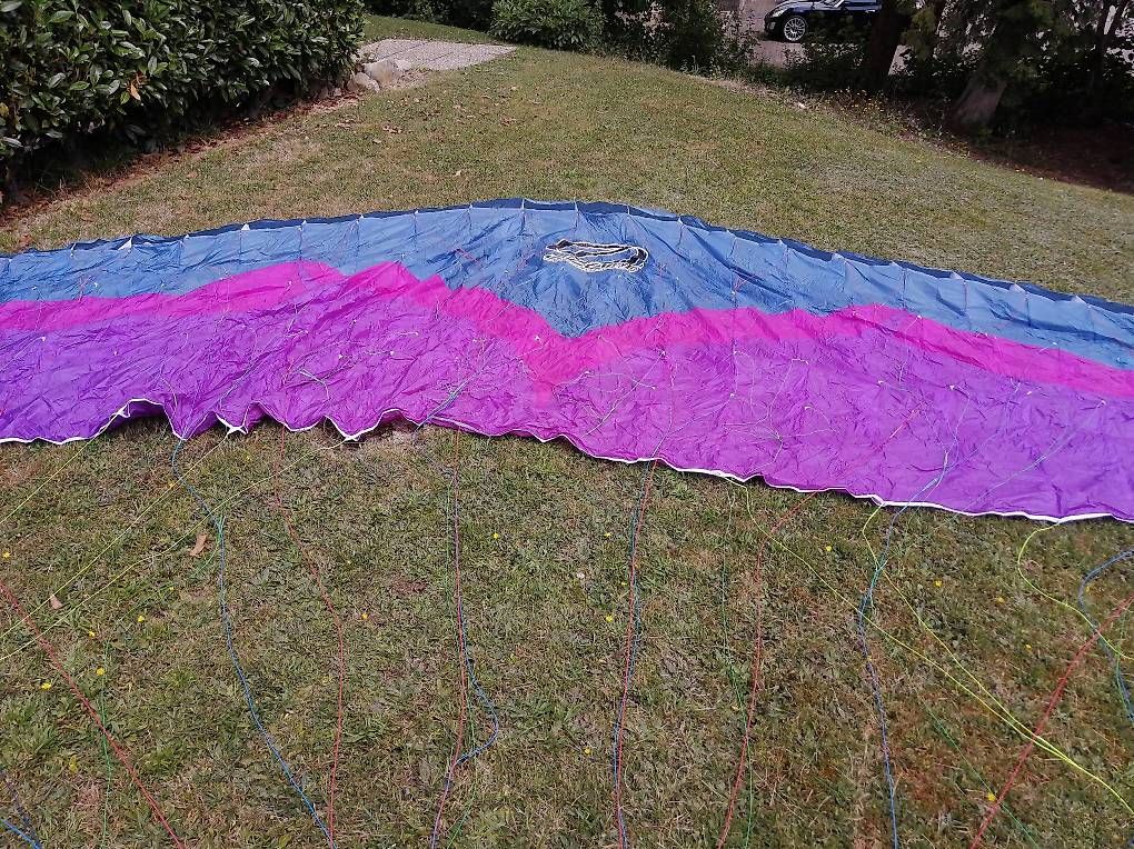 Ozone Altro: Parapente ,mini voile ,speed flying – Usato da Perrefitte venduto da Yenn-S