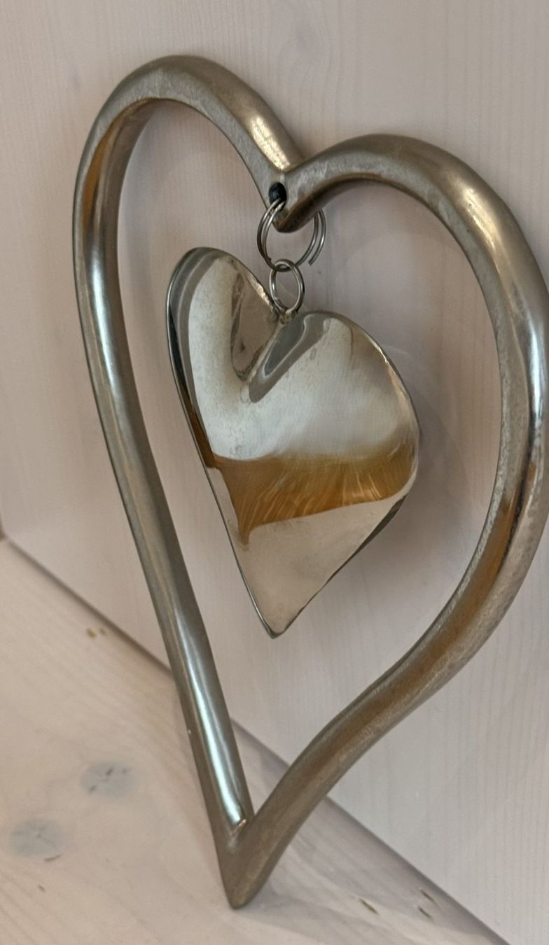Tutte le decorazioni: Herz Deko - zum aufhängen – Usato da Lommis venduto da manmarmi 1