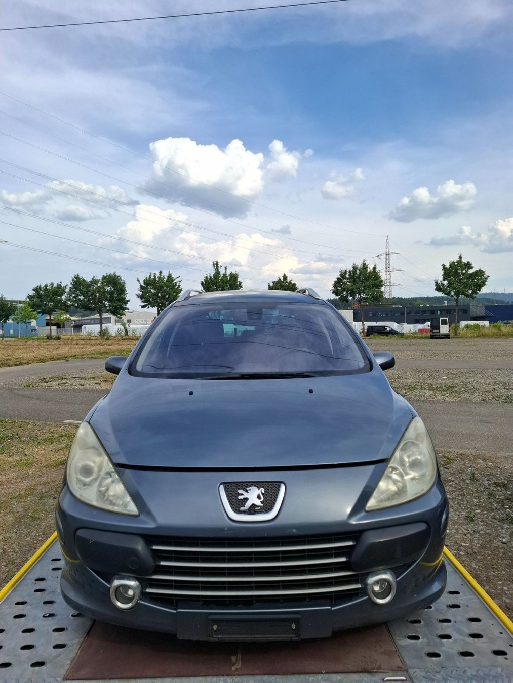 Peugeot Automobili: Peugeot 307 2.0 Diesel – Usato da Lyss venduto da Miszka 2