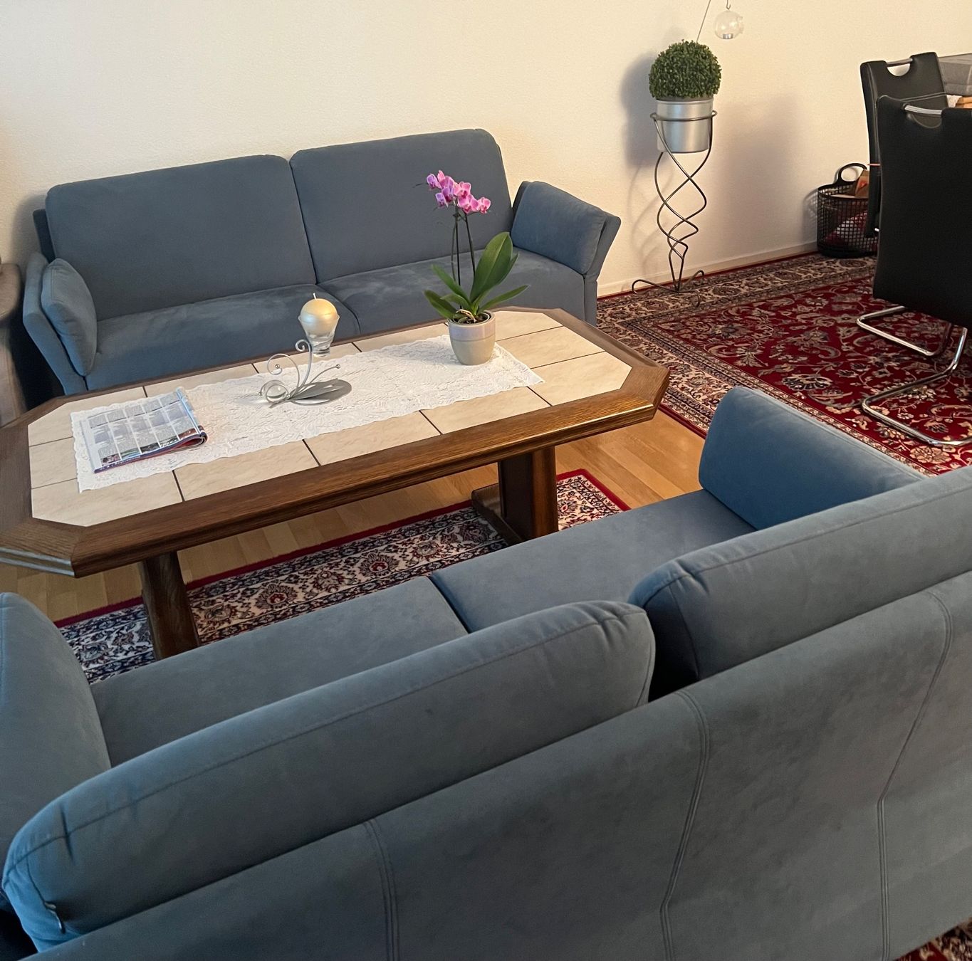 Sofas: zwei Sofas zu verkaufen – D'occasion à Aarwangen par lalalu