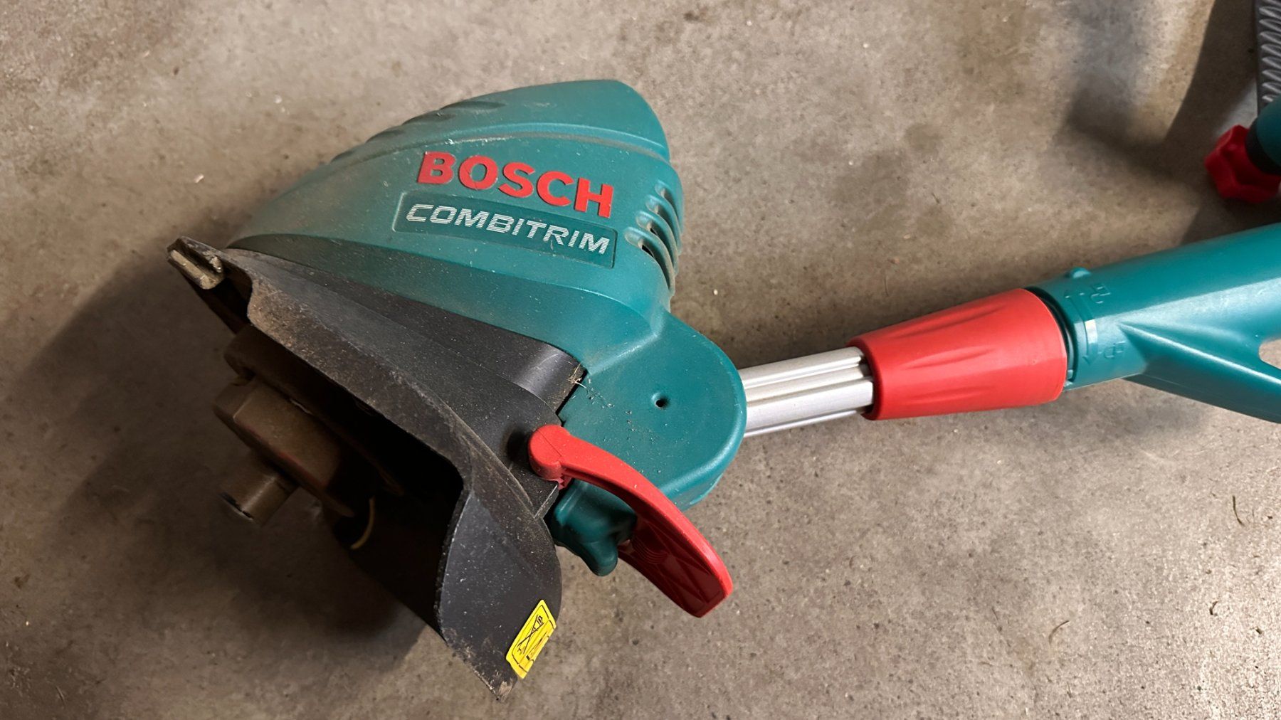 Bosch Tagliaerba: Bosch Combitrim 23 Rasentrimmer – Usato da Langenthal venduto da Horloger1 3