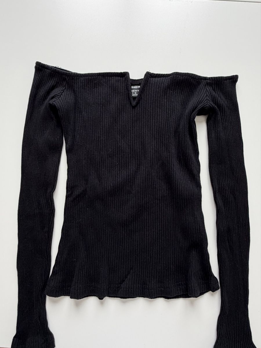 Shein Top: Schulterfreies Oberteil, schwarz, Rippstrick, Gr. S – Usato da Rorschach venduto da rom_h9v7
