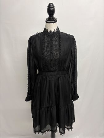 YAS schwarzes Kleid mit Spitze Gr. S Boho langarm