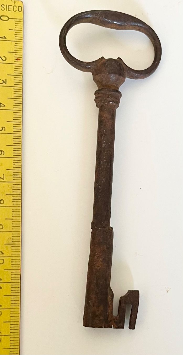 Clés: Antiker Bart-Schlüssel Eisen mit Patina 13cm – D'occasion à Ostermundigen par DaxKarten-75 1