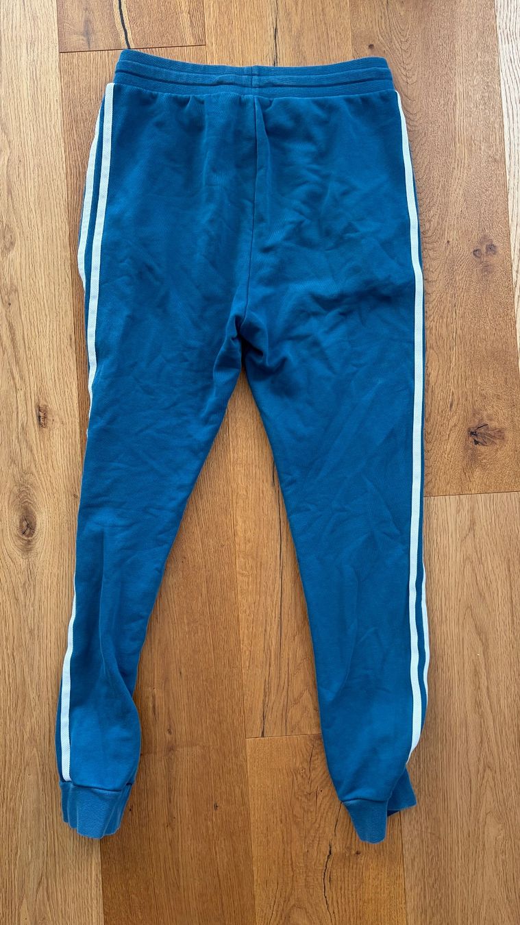 Adidas Pantaloni: Sporthose Adidas Gr. 14-16 J. – Usato da Volketswil venduto da Irkasha 2