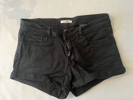 Schwarze H&M Shorts Gr. 36, wie neu! Frühling/Sommer