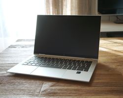 HP Laptop EliteBook x360 1030 G8