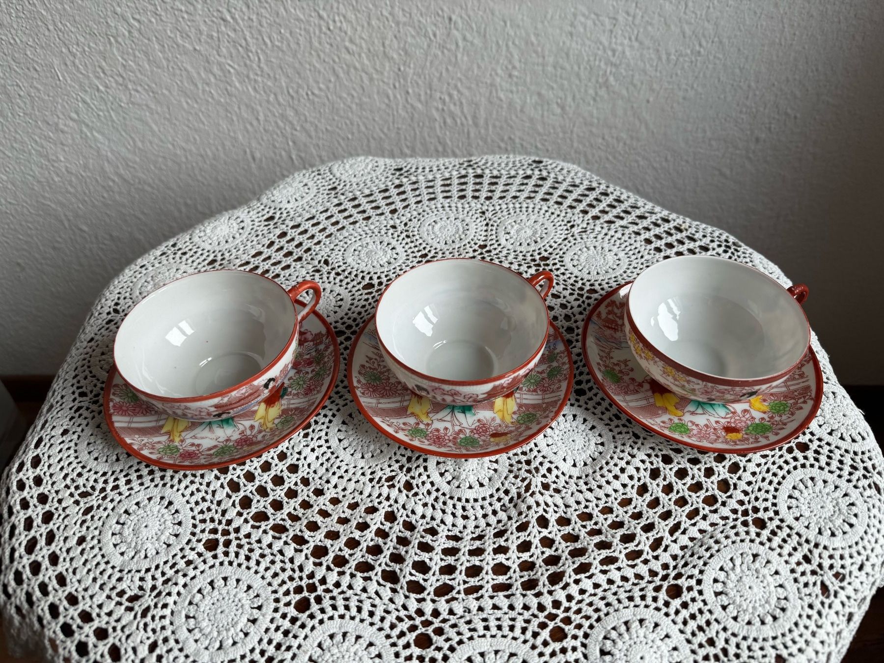 Tassen: 3 Tassen mit Unterteller China – Gebraucht aus Schnaus von sueg01 4