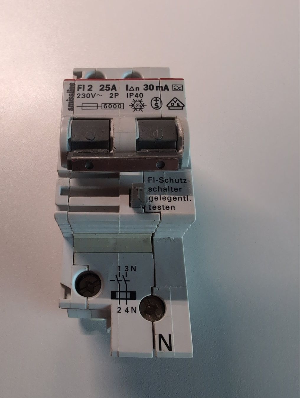 ABB Interrupteurs: ABB smissline FI 2 25A – D'occasion à Oberburg par luki1974