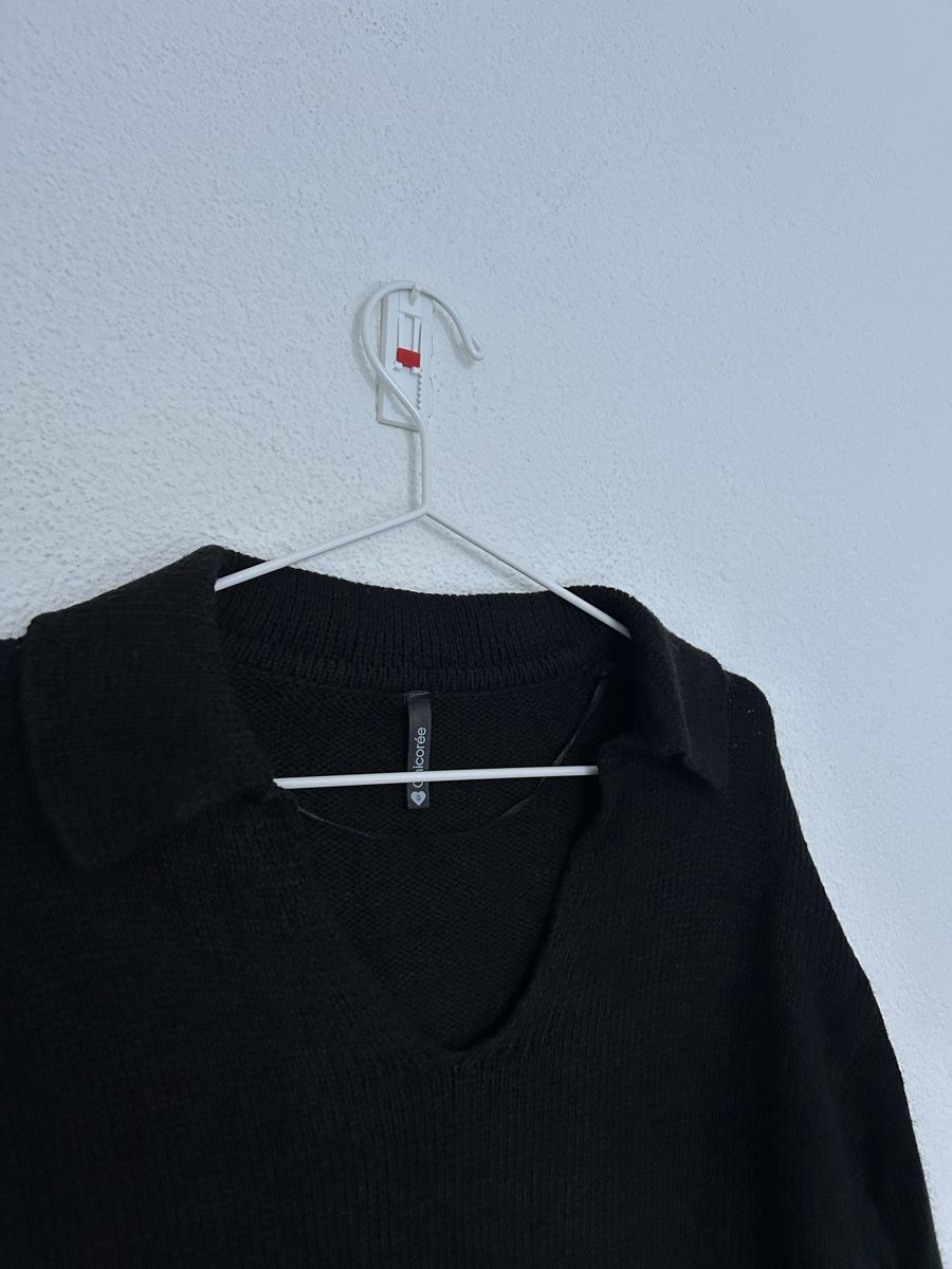 Pulls & Sweat-shirts: Schwarzer Strickpullover mit Kragen, Grösse S – Neuf (Voir description) à Chur par faja7000 2