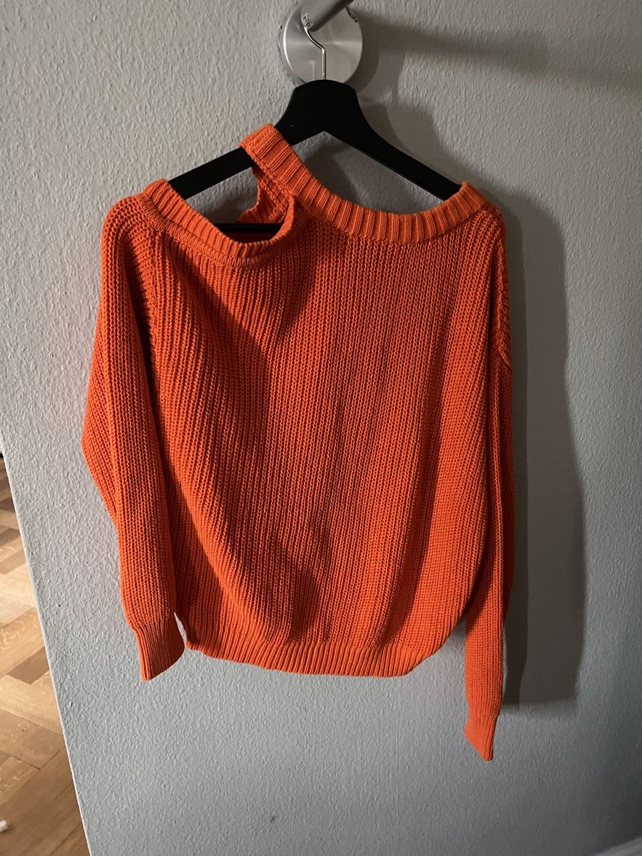 Grace Maglioni & Felpe: Pullover Grace, Gr. S, orange, cutout Schulter  – Usato da Solothurn venduto da Brini06 2