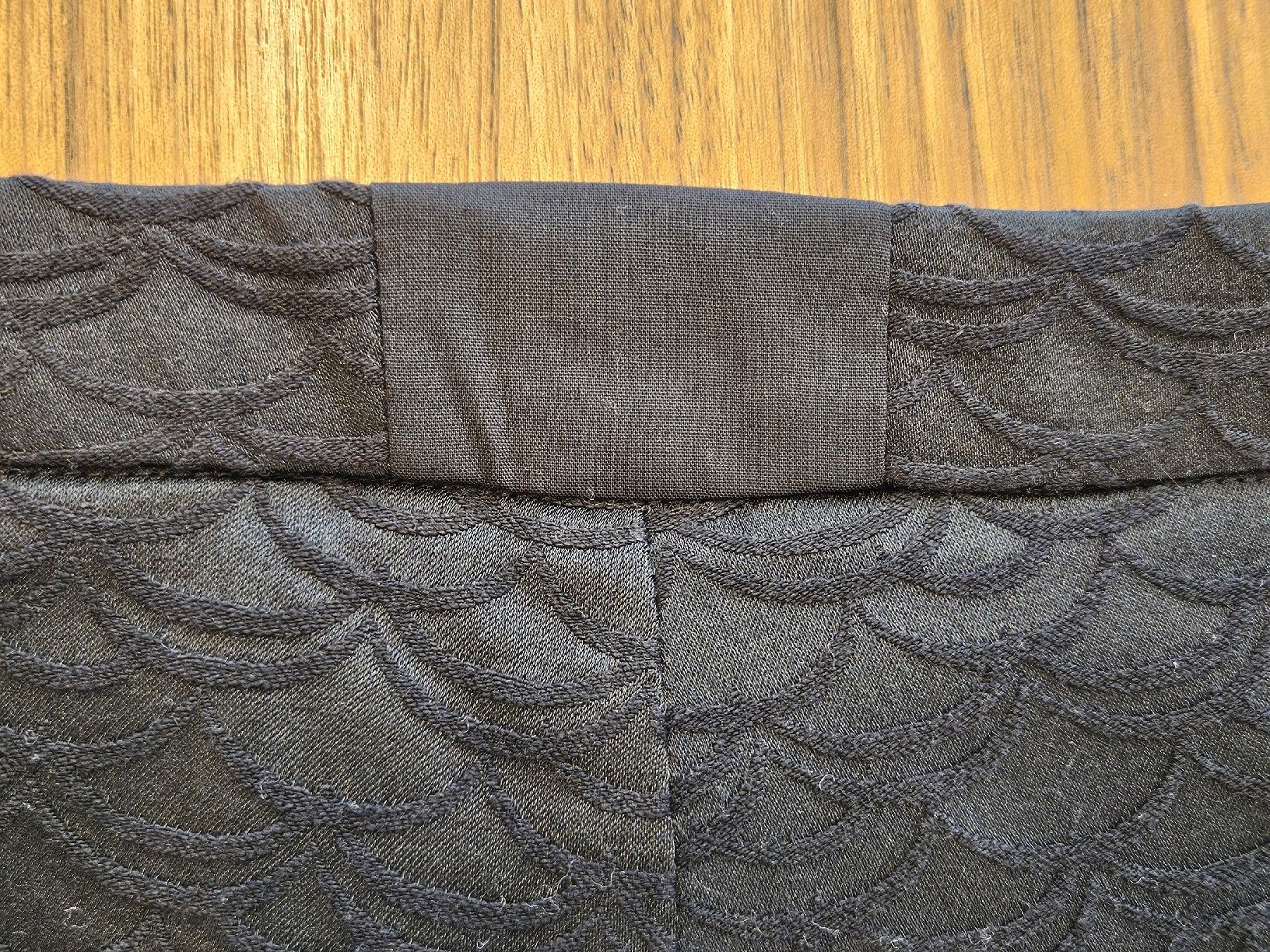 H&M Pantaloni: Hose H&M – Usato da Wiesendangen venduto da Sinhuk 3
