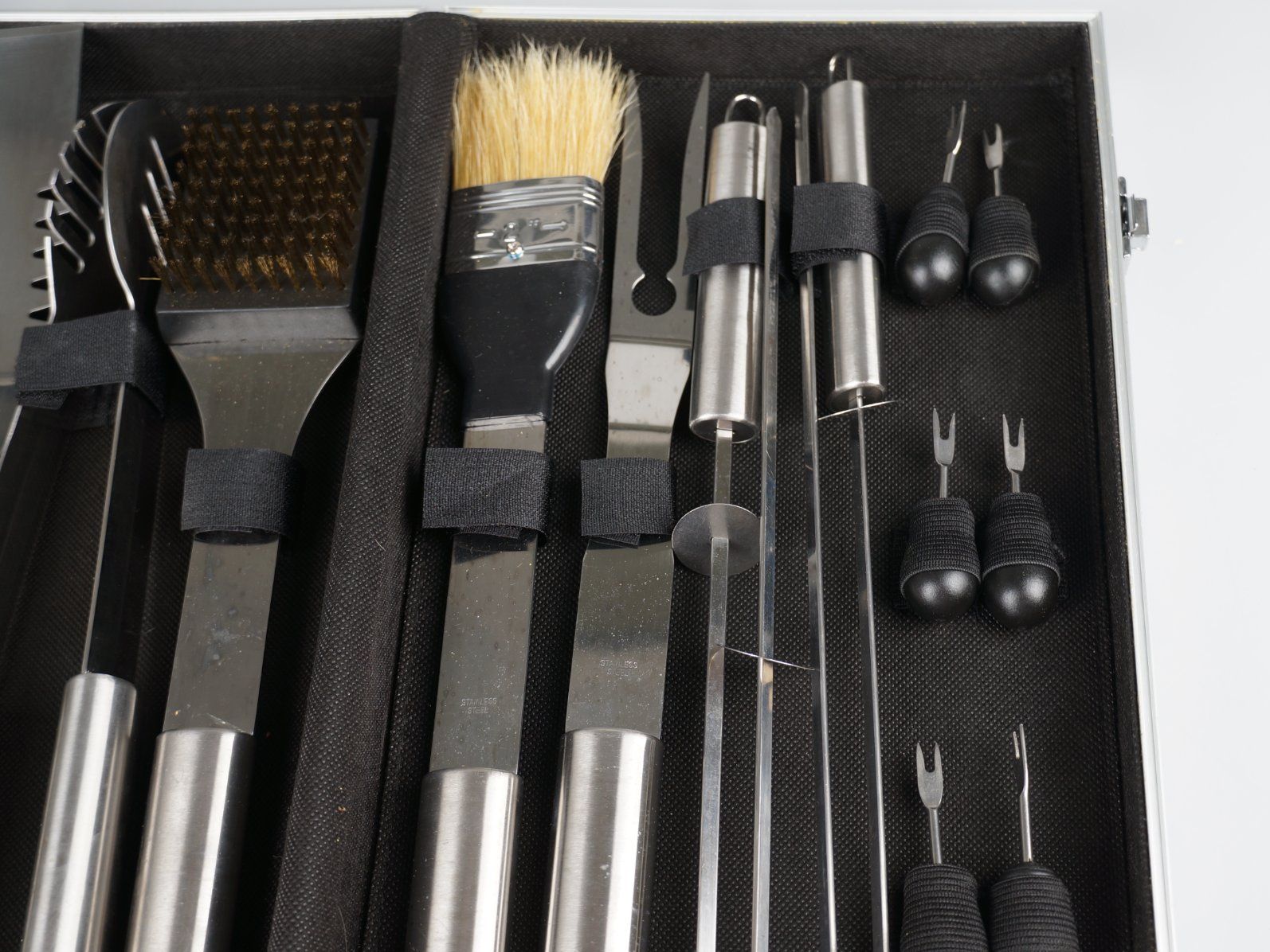 Set di posate: BBQ Grillbesteck Set – Usato da Rüti ZH venduto da Restwert_Rueti_ZH 5